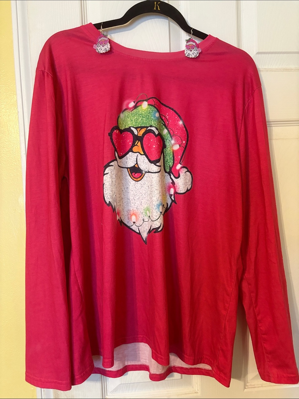 CHRISTMAS IN JULY!! Hot Pink Santa Graphic Long Sleeve Tee